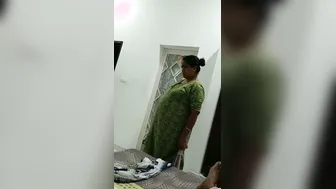 Thick Curvy Aunty Spreading Wide Getting Her Pussy Eaten Good