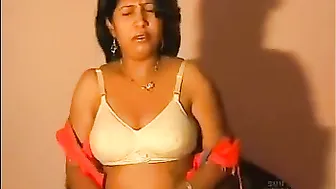 Mallu Aunty Sucking And Riding Cock In Hot Homemade Video Session