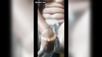 Village Aunty Bathing Nude Caught By Neighbor Filming Everything