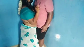 Tamil Aunty Sucking Stove Repairman Cock For Free Service