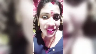 Mature Desi Woman Flashing Her Heavy Boobs On Camera Privately