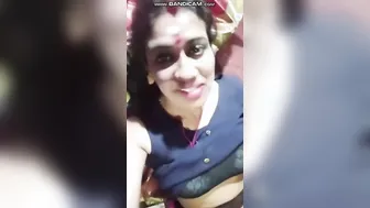 Mature Desi Woman Flashing Her Heavy Boobs On Camera Privately