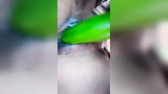 Village Aunty Using Cucumber To Satisfy Her Wet Pussy Alone