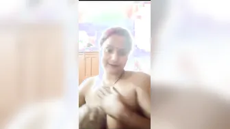 Busty Desi Aunty Exposing Her Huge Melons For The Camera Today