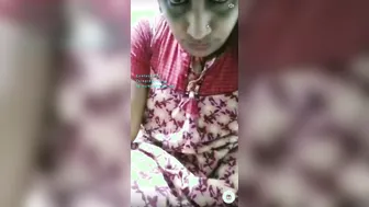 Telugu Aunty Stripping Live On Video Call Showing Her Big Tits