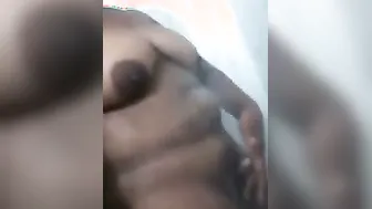 Sexy Indian Milf Aunty Bathing Naked Caught By Hidden Spy Cam