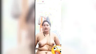 Desi Aunty Rubbing Her Wet Pussy For Me On Our Video Call