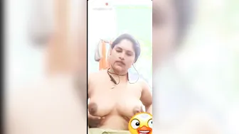 Desi Aunty Rubbing Her Wet Pussy For Me On Our Video Call