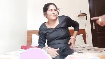 Thick Indian Aunty Riding Young Boy Making Him Cum Inside Her
