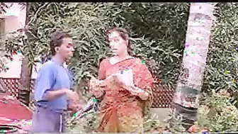 Busty South Indian Aunty Stripping Naked Showing Her Fat Ass