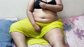 Neighbor Aunty Fingering Herself Watching Porn Getting So Wet