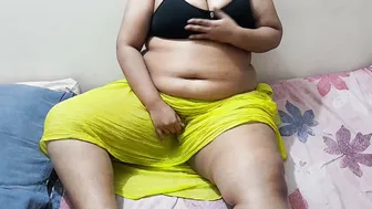 Neighbor Aunty Fingering Herself Watching Porn Getting So Wet