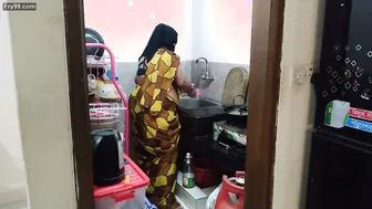 Fucking Indian Aunty In The Kitchen While She Was Preparing