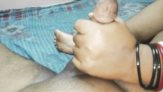 Desi Aunty Bent Over Showing Off Her Massive Ass Before Sex