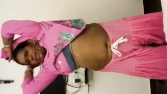 Desi Aunty Leaked Mms Showing Her Naked Body And Wet Pussy