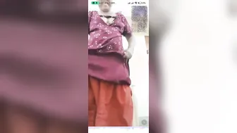 Tamil Aunty Stripping Live On Webcam Showing Everything For Me
