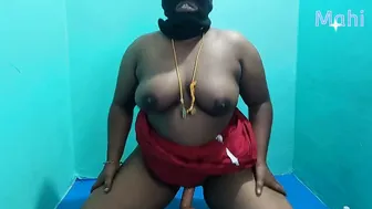 Tamil Aunty Riding Her Dildo Toy Making Herself Cum So Hard