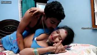 Married Woman In Tight Blue Saree Teasing Before Getting Laid