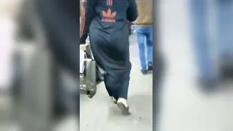 Curvy Aunty Twerking Her Thick Ass Wearing Traditional Dress