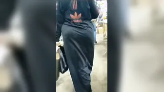 Curvy Aunty Twerking Her Thick Ass Wearing Traditional Dress