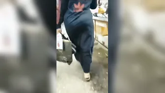 Curvy Aunty Twerking Her Thick Ass Wearing Traditional Dress