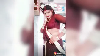 Naughty Aunty Showing Off Her Curves In Bedroom Mirror Selfie