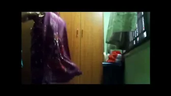 Telugu Mature Aunty Getting Dressed After Hot Shower Caught