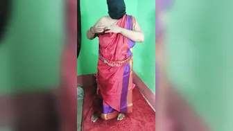 Village Aunty Removing Red Saree Fingering Deeply Moaning Loud