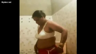 Catching My Married Neighbor Aunty Bathing And Changing Secretly