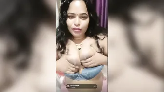Busty Aunty Stripping Bare In Private Video Call Showing All