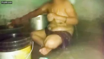 Village Aunty Bathing Naked Caught On Hidden Camera