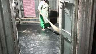 Grabbing My Desi Aunty From Behind Taking Her Ass In Bedroom