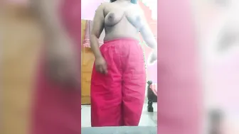 Sexy Married Woman Strips In Homemade Clip For Me
