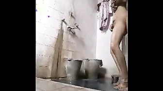Married Woman Sneaking A Quickie In The Bathroom