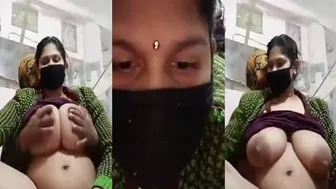 Stacked Wife Having Webcam Sex With Her Fuck Buddy