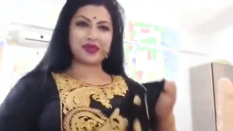Dirty Talking Indian Milf Getting Herself Off On Video Call