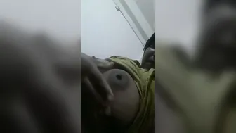 Amateur Milf Squeezing Her Milky Boobs On Selfie Cam