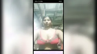 Married Woman Flashing Huge Tits On Selfie Video