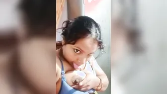 Horny Married Woman Touching Herself In Nude Selfie