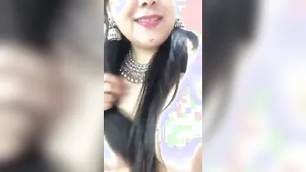 Mallu Milf Squeezing And Playing With Her Big Melons