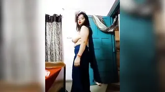 Sexy Village Bhabhi Dancing Naked Seducing Him In Private Mms