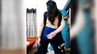 Sexy Village Bhabhi Dancing Naked Seducing Him In Private Mms