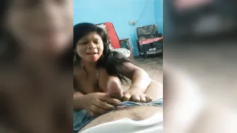 Mature Wife Cheating With Neighbor Caught On Hidden Mobile Clip