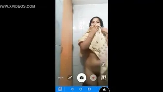 Married Woman Exposing Herself In Leaked Private Home Video