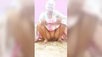 Village Aunty Pissing Outdoors Caught On Camera Secretly Today