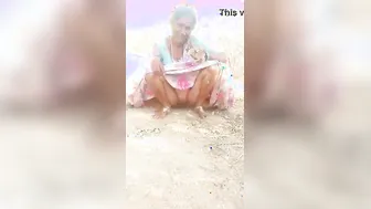 Village Aunty Pissing Outdoors Caught On Camera Secretly Today