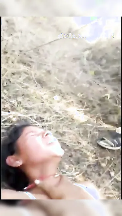 Fucking Village GFs Virgin Pussy Outdoors Hidden Cam