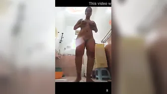 Indian GF Bathing Naked Filming Herself For BF