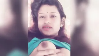 GF Filming Nude Selfie Teasing BF With Her Body