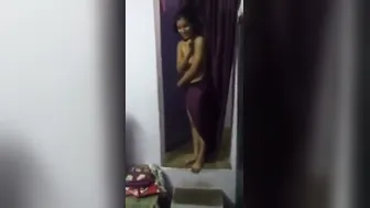 College GF Dancing Topless In Her Room For BF Mms